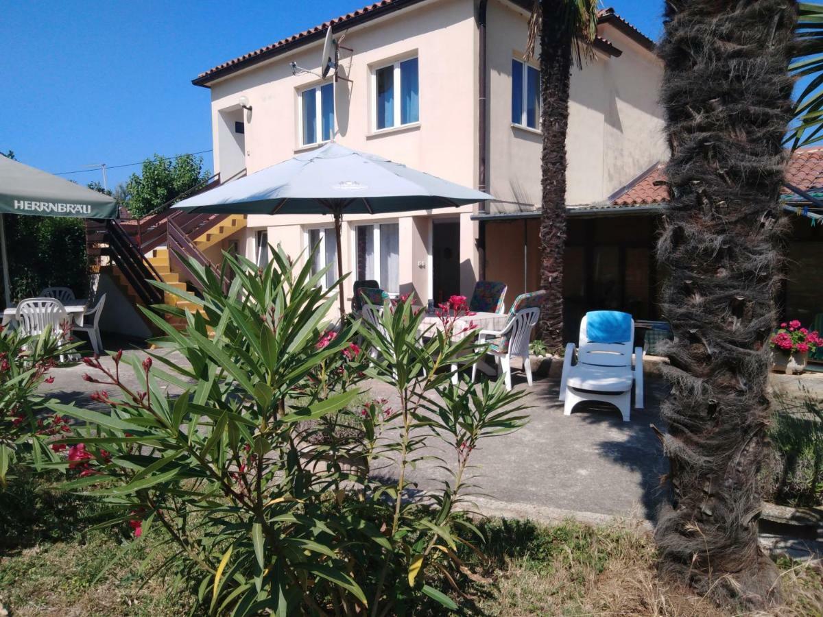 Apartments Elda Poreč Exterior foto